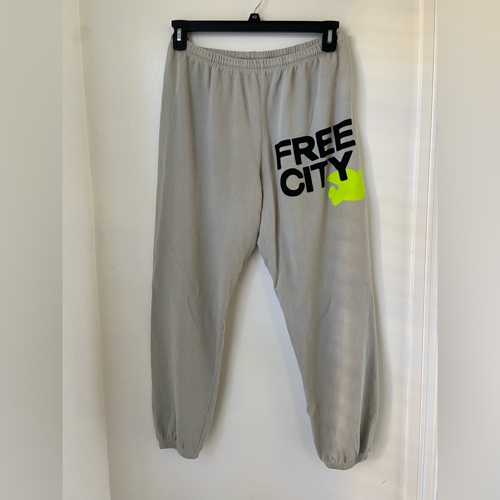 FreeCity, NEW gray sweatpants